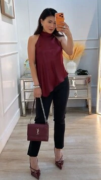 Blusa Acetinada Cava Americana Eloah Barrado Assimétrico