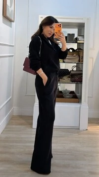 Conjunto Moletom Luiza Blusa Detalhe Elástico Nos Punhos E Calça Pantalona