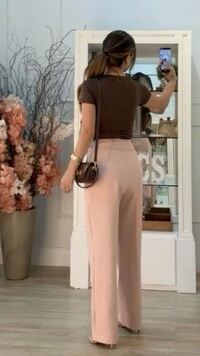 Calça Pantalona Milla Pala Pespontada E Cinto Fino Com Ponteiras