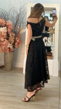 Vestido Longo Rendado Elisa Decote Torcido E Cinto