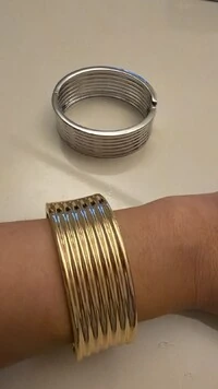 Bracelete Largo Com Nervuras Texturizadas