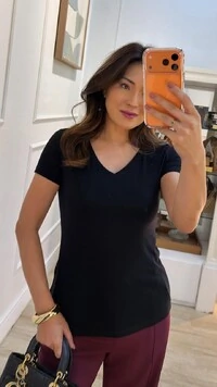 Blusa Manga Curta Rafaela Decote V Basica