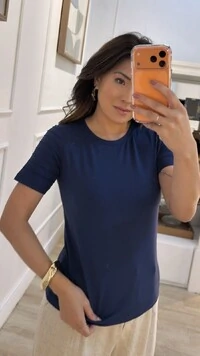 Blusa Malha Amanda Mangas Curtas com Nervuras em Relevo