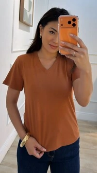 Blusa Malha Decote V Eliza Mangas Curtas