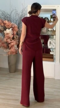 Conjunto Tricot Nervuras Caneladas Roberta Blusa E Calça Pantalona