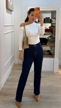 Blusa Malha Ombro Vazado Detalhe De Pregas Layla Mangas 7/8