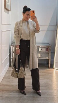 Maxi Cardigan Tricot Eliana Bolsos Quadrados Frontais