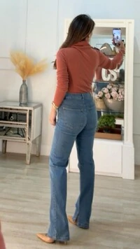 Blusa Tricot Gola Rolê Mia Nervuras Onduladas Frontais