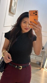 Blusa Tricot Com Entremeios Gola Alta Sandy Punhos E Barrado Ondulados