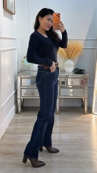 Blusa Tricot Isis Texturas Na Horizontal E Trançados Frontais