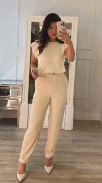 Blusa Tricot Muscle Kayla Nervuras Na Diagonal Nos Ombros