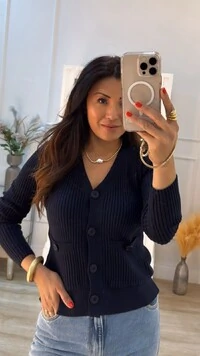 Cardigan Curto Canelado Rayane Bolsos Quadrados Frontais