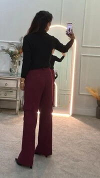 Blusa Tricot Nervuras Verticais Roberta Gola Alta Canelada