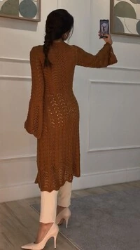 Blusa Mullet Tricot Mangas Longas Evasê Cibele Barrado E Punhos Nuvem