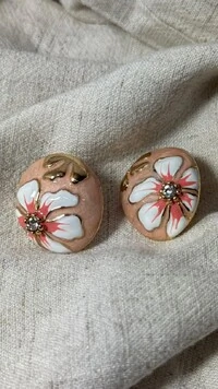 Brinco Grande Resinado Detalhe De Flor Resinada Com Strass