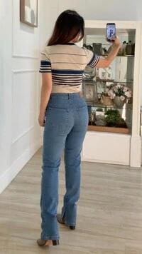 Blusa Malha Listrada Celine Com Gola Ondulada
