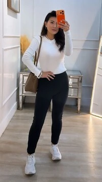 Calça Super Skinny Lívia Nervuras Em Recortes Na Pala