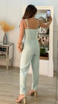 Macacão Alfaiataria Alças Duplas Com Amarração Posterior Isis Cinto Corda