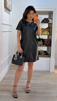 Vestido Curto Couro Eco Cami Bolsos Frontais