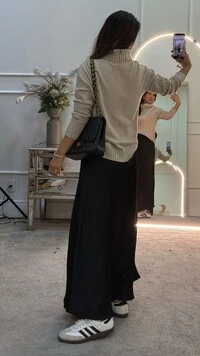 Blusa Tricot Priscilla Gola Rolê E Mangas Com Tramas Triplas