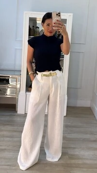 Blusa Tricot Com Entremeios Gola Alta Sandy Punhos E Barrado Ondulados