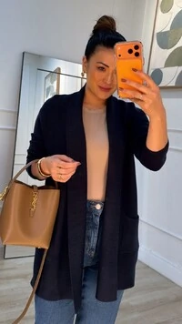Cardigan Tricot Melina Detalhe Canelado E Bolsos Quadrados