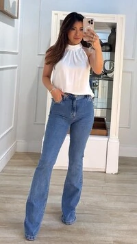 Blusa Regata Crepe Cava Americana Vivian Gola Detalhe Ondulada