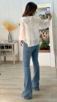 Blusa Crepe Plissada Flávia Detalhe De Renda Com Sianinha