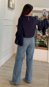 Blusa Crepe Betina Mangas Longas Com Babados