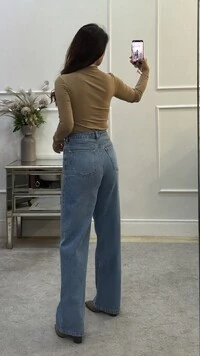 Blusa Básica Giovanna Gola Média E Mangas Longas