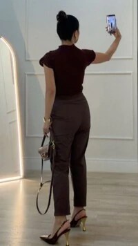 Blusa Tricot Com Entremeios Gola Alta Sandy Punhos E Barrado Ondulados