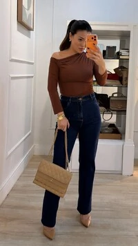 Blusa Malha Ombro Vazado Detalhe De Pregas Layla Mangas 7/8