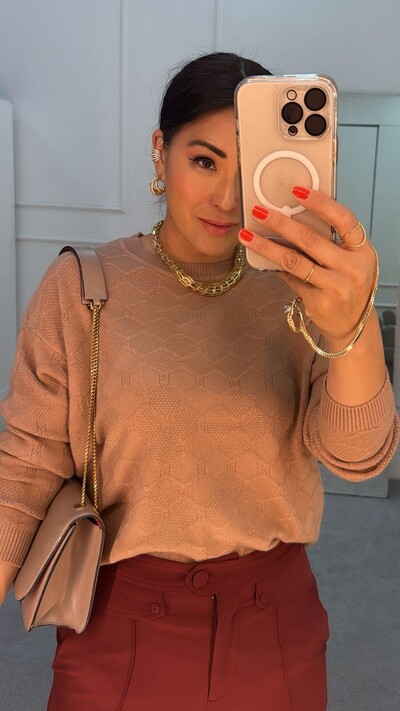 FotoBlusa Tricot Nathalia Losangos Texturizados Pela Peça