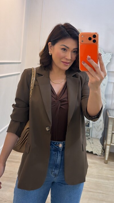 Foto Maxi Blazer Cinthia Bolsos Fake Com Lapela