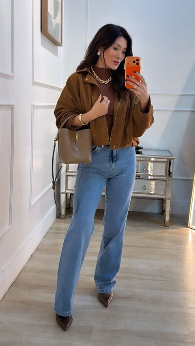 Foto Jaqueta Balonê Suede Jhenifer Martingalê Nos Ombros