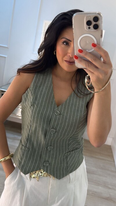 FotoColete Listrado Decote V Katy Botões Frontais