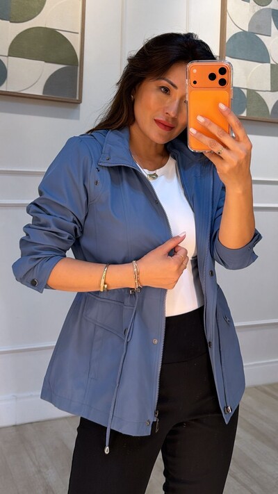 FotoParka Star Capuz Removível Com Puxadores Reguláveis E Botões Ônix