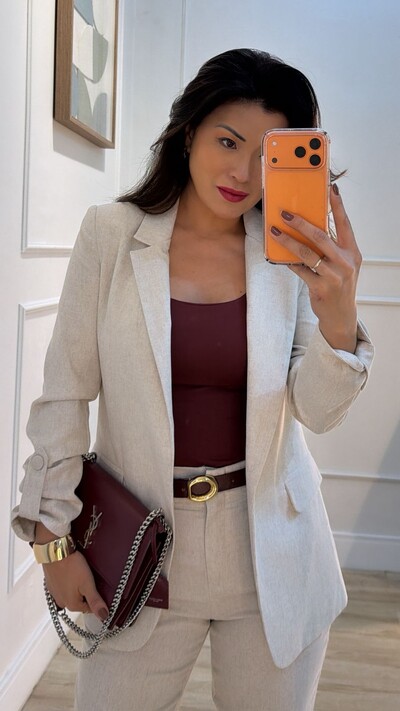 FotoMaxi Blazer Viscose Com Linho Brenda Martingalê Nos Punhos