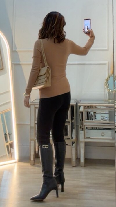 Foto Calça Super Skinny Lívia Nervuras Em Recortes Na Pala