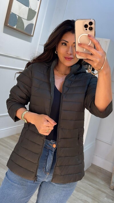 FotoJaqueta Nylon Pespontos Na Horizontal Michelly Ziper Onix