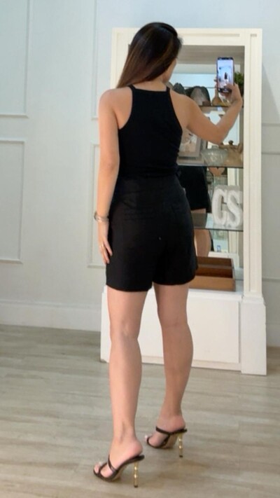 FotoShorts Curto Linho Graziela Pregas Na Pala