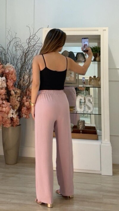 FotoCalça Pantalona Pala Larga Franzida Com Amarração Luiza Bolsos Frontais