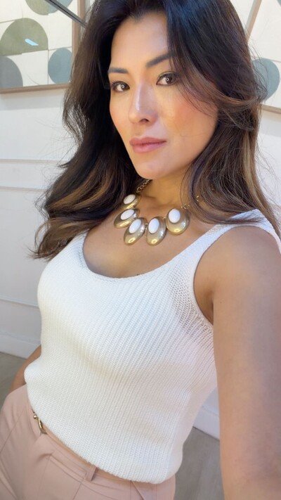 FotoColar Dourado Com Pingentes Ovais Detalhe Resinado