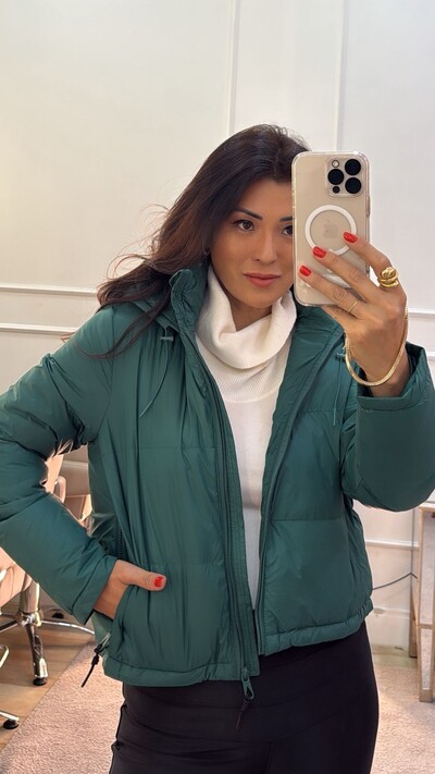 FotoJaqueta Puffer Nylon Thabata Com Reguladores No Barrado