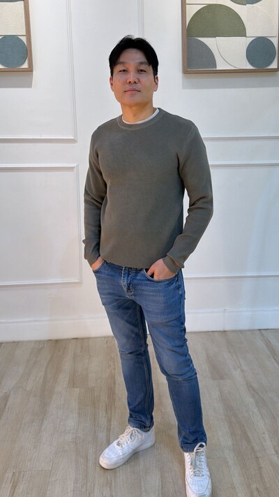 Foto Blusa Tricot Ampla Rodrigo Gola Careca E Mangas Longas