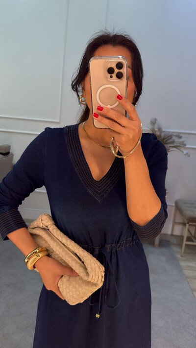 FotoVestido Longo Decote V Dayse Mangas Longas Detalhes pespontados