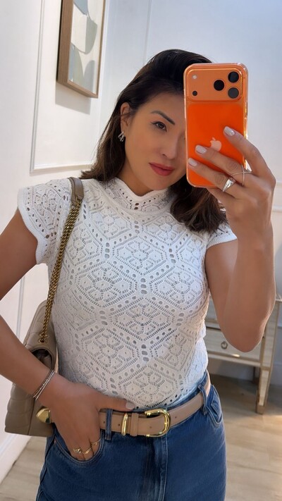 Foto Blusa Tricot Com Entremeios Gola Alta Sandy Punhos E Barrado Ondulados