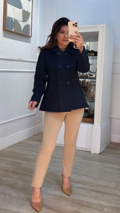 Foto Casaco Lã Batida Samira Botões Duplos E Bolsos Faca