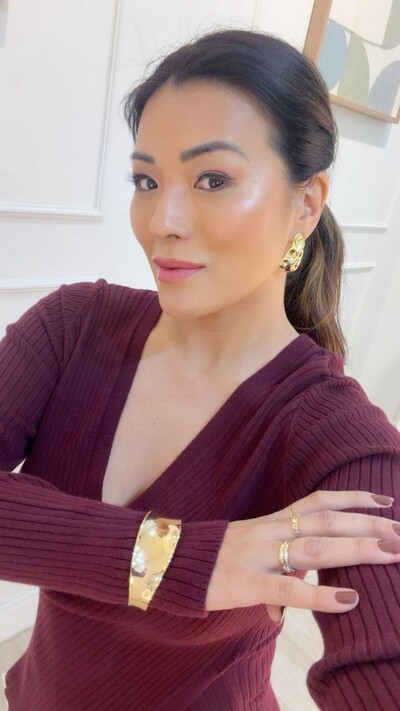 Foto Brinco Grande Assimétrico Detalhe Amassado