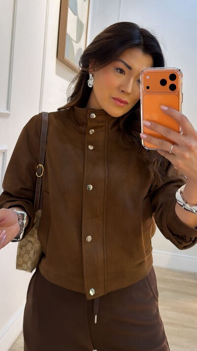 FotoJaqueta Casaco Curto Suede Jane Martingale Nos Punhos